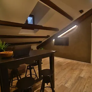  Appartamento Moscova Attic Near Duomo Italia